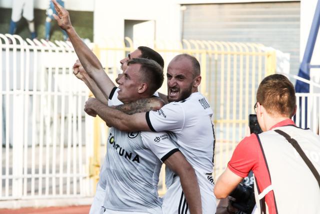 布伦森47+10恩比德末节5中0 尼克斯克76人3-1